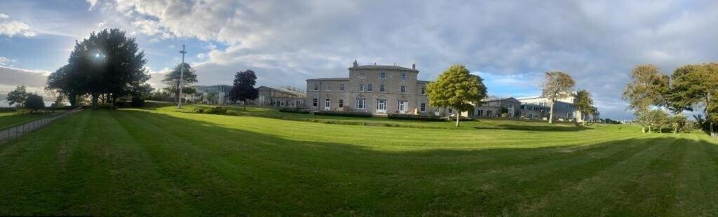 Churchills Residence By Pureserviced Plymouth Exterior photo